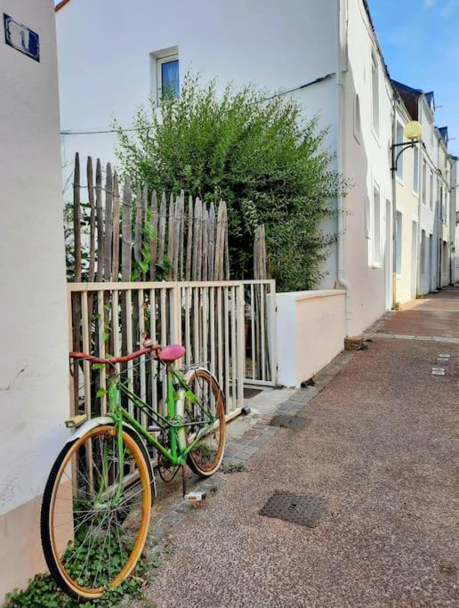 Le Studio D'En O, Au Coeur De La Haute Ville De Pornic. エクステリア 写真